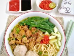 Rahasia Mie Ayam Juara Resep Anti Gagal!