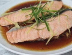 Resep Salmon Panggang Sederhana Enak Anti Gagal!