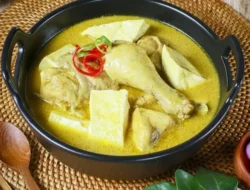 Resep Opor Ayam Legendaris Rahasia Rasa Nikmat Kuah Kental!