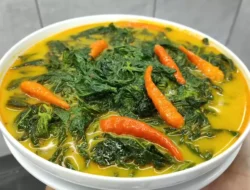 Resep Daun Singkong Padang Gurih Sederhana Bikin Nagih!