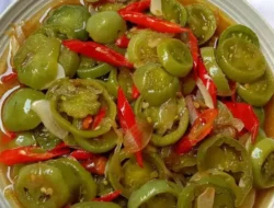 Resep Tomat Hijau Anti Gagal Lezat Sederhana!