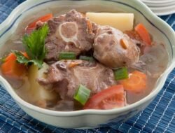 Rahasia Gurihnya Sup Tulang Sapi Resep Anti Gagal!